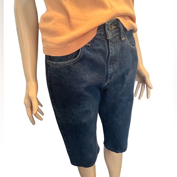 Abercrombie & Finch 5-pocket Bermuda Shorts, Denim | 4 - Picture 2 of 16